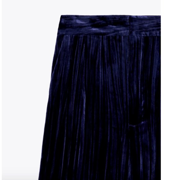 Vilagallo Women's Cropped Wide Leg Trousers In Azul Blue 33272